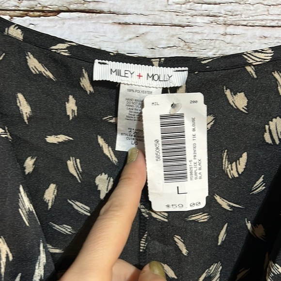 Miley & Molly  blouse size large NWT - Picture 5 of 9